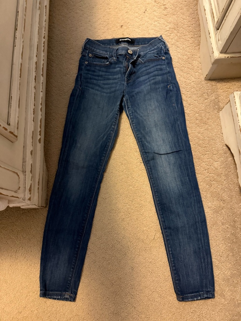 Express Skinny Jeans in Medium Blue Wash